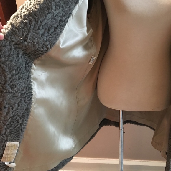 Vintage grey Persian lamb wool faux fur coat - Picture 8 of 8